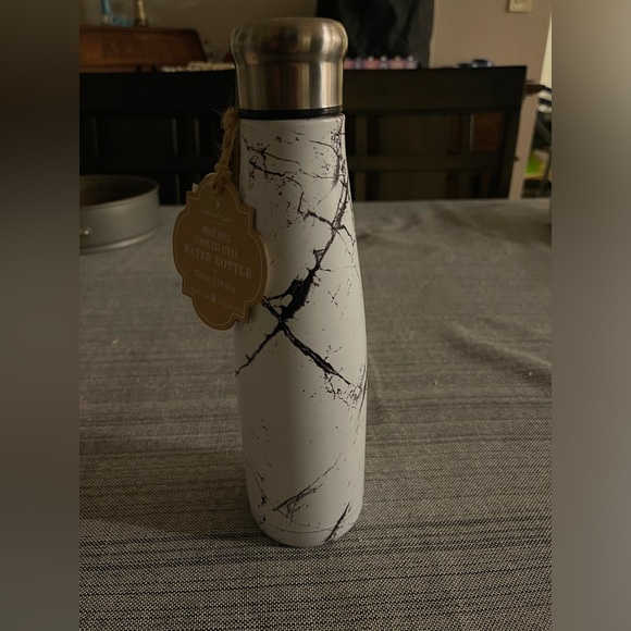 Oak and Reed Stainless Steel Water Bottle, Double Wall, 550ml, Marbleous - Picture 3 of 5